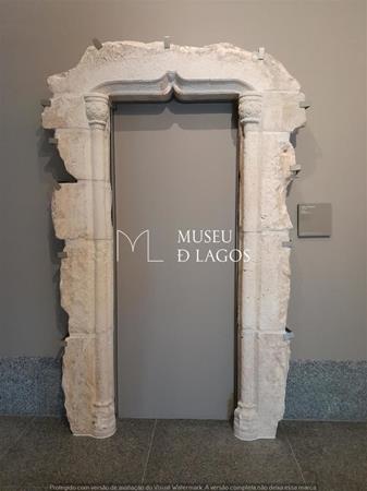 <b>Moldura de V�o de Porta</b>